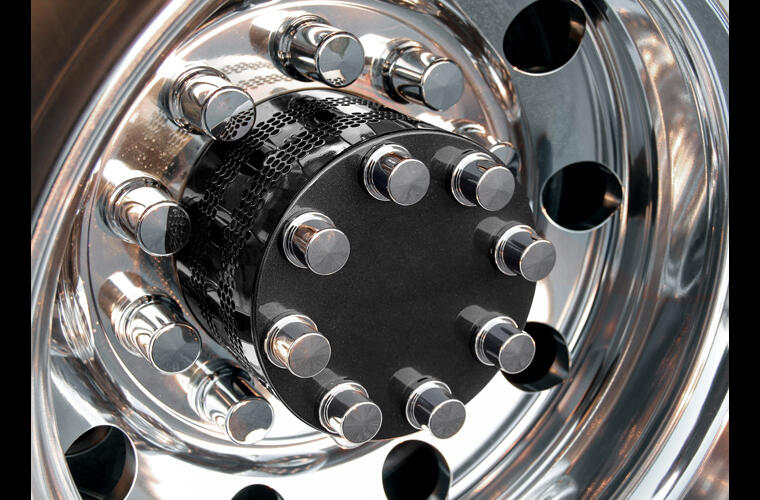 Regular Mount Gloss Black Powder Coated Drive Axle Hubcover