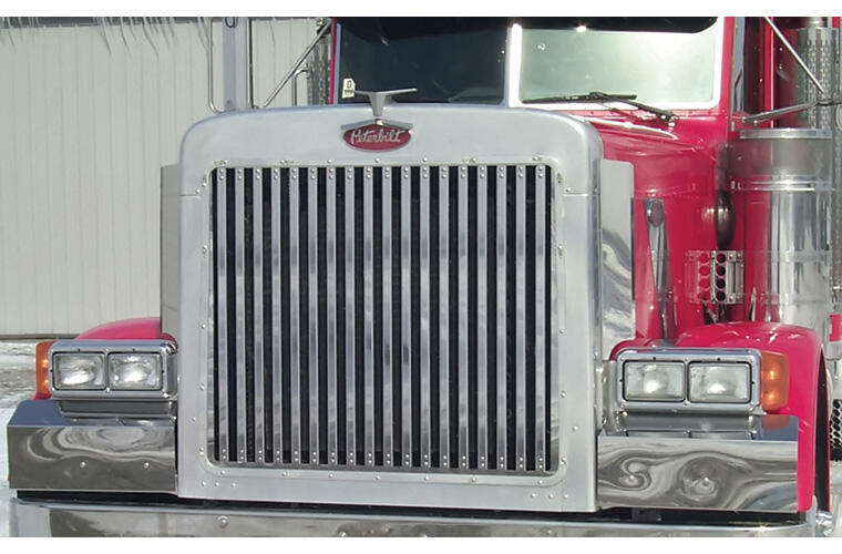 Grille Insert with 18 Vertical Bars for Peterbilt 379 Extended Hood