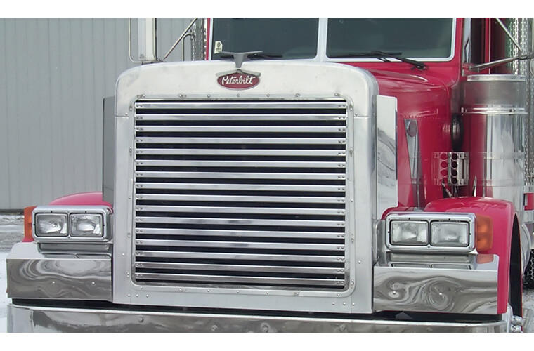 Grille Insert with 16 Horizontal Bars for Peterbilt 379 Extended Hood