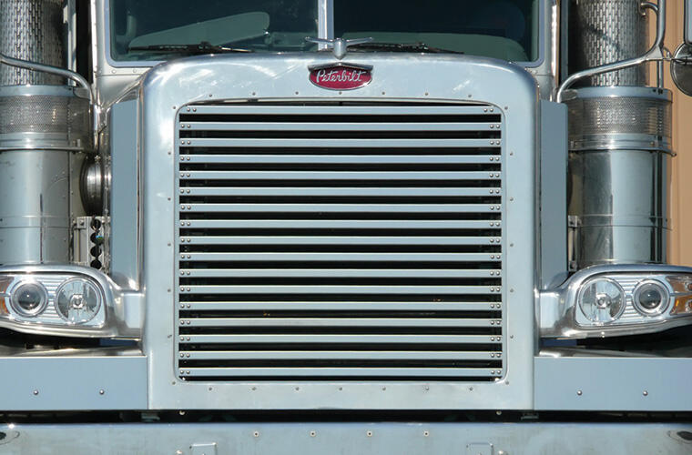 Grille Insert with 17 Horizontal Bars for Peterbilt 388/389