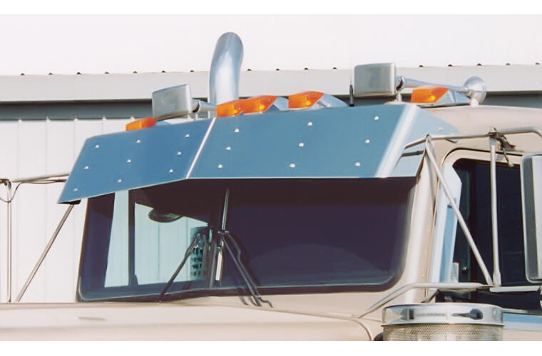 Monster Drop Bow-Tie Visor for flat windshield trucks (1999-2005)