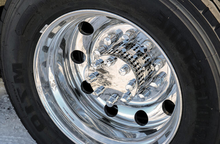 Multi-Fit Style Polished Stainless Steel Drive Axle Hubcover